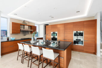 270 DEGREE WATERFRONT VIEWS WITH PRIVATE DOCK - 5310 Seaside Place, West Vancouver